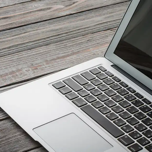 مک بوک بهتره یا لپ تاپ؛ تفاوت مک بوک با لپ تاپ های دیگر چیست؟